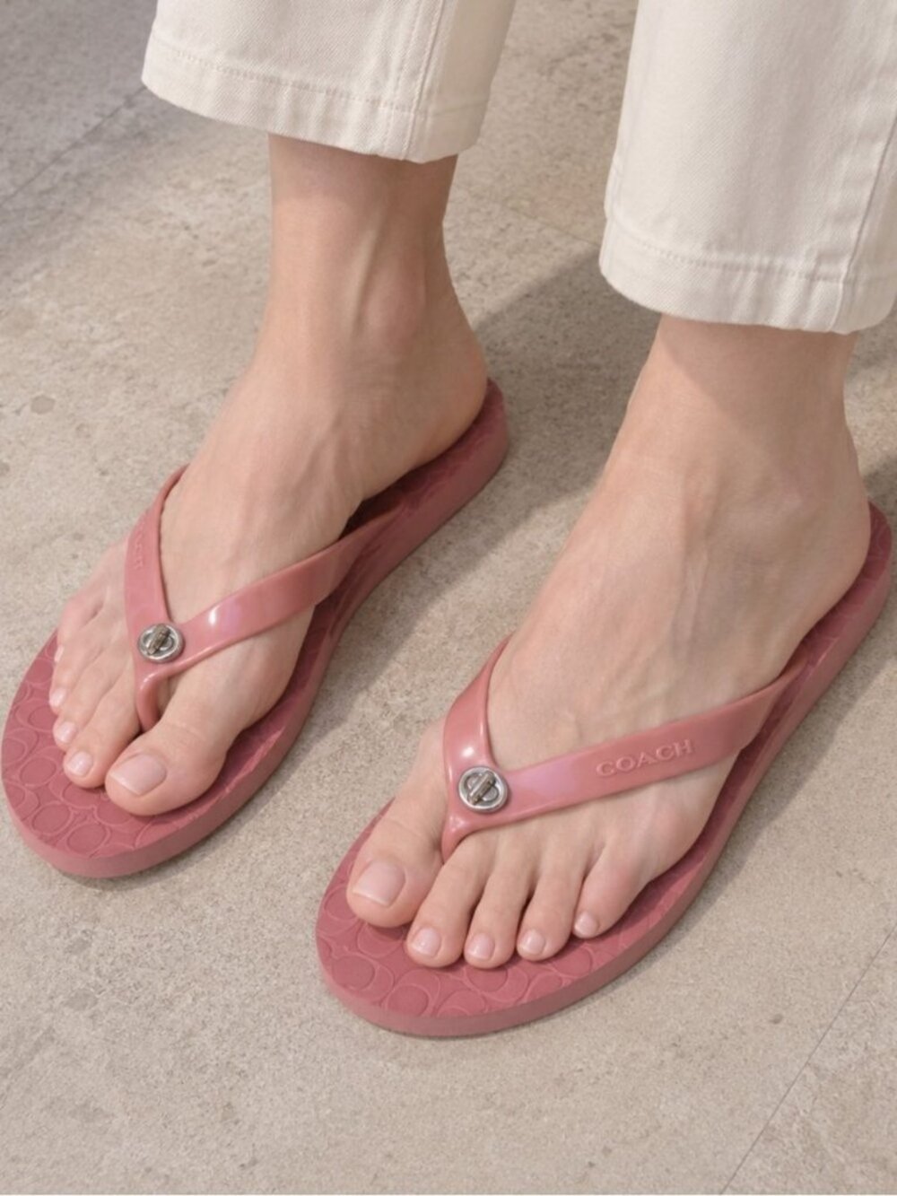 Coach Women's Blush Pink Signature Abbigail Rubber Flip Flops Size 9 3600 - Picture 2 of 16